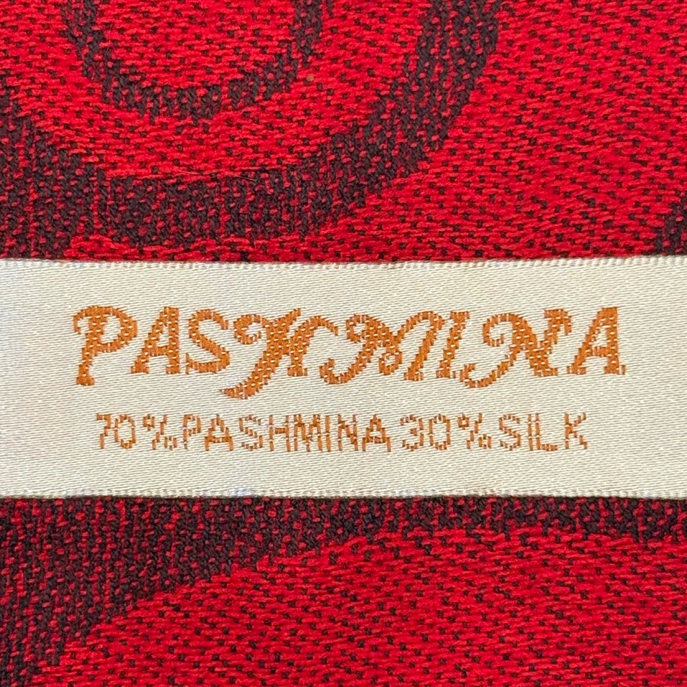 Pashmina wrap/scarf in brilliant red and black NIB